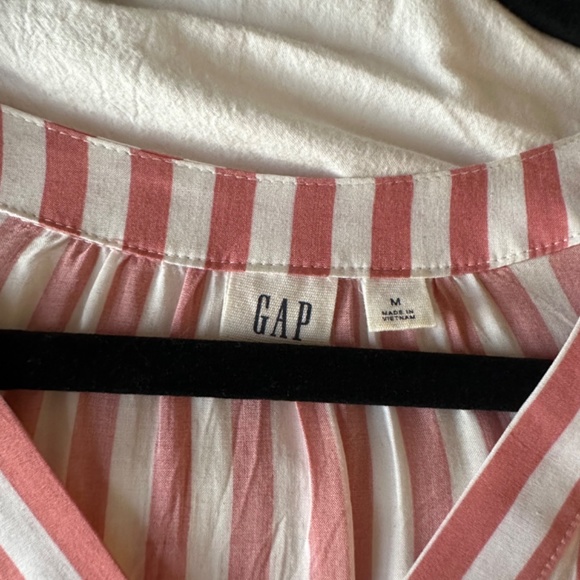Slightly Sheer Coral and White Striped Gap Top - Picture 2 of 4